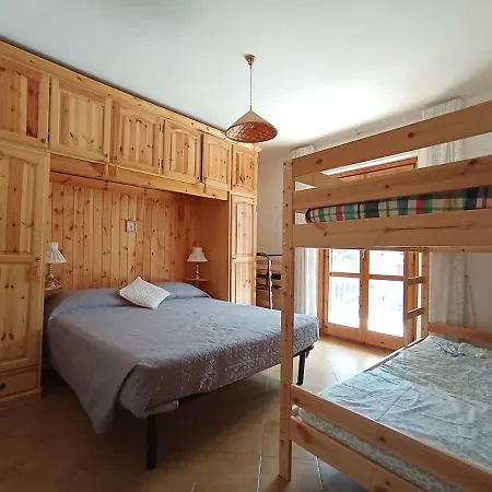 شقة Camporotondo - Ampio Salone Con Vista Montagne